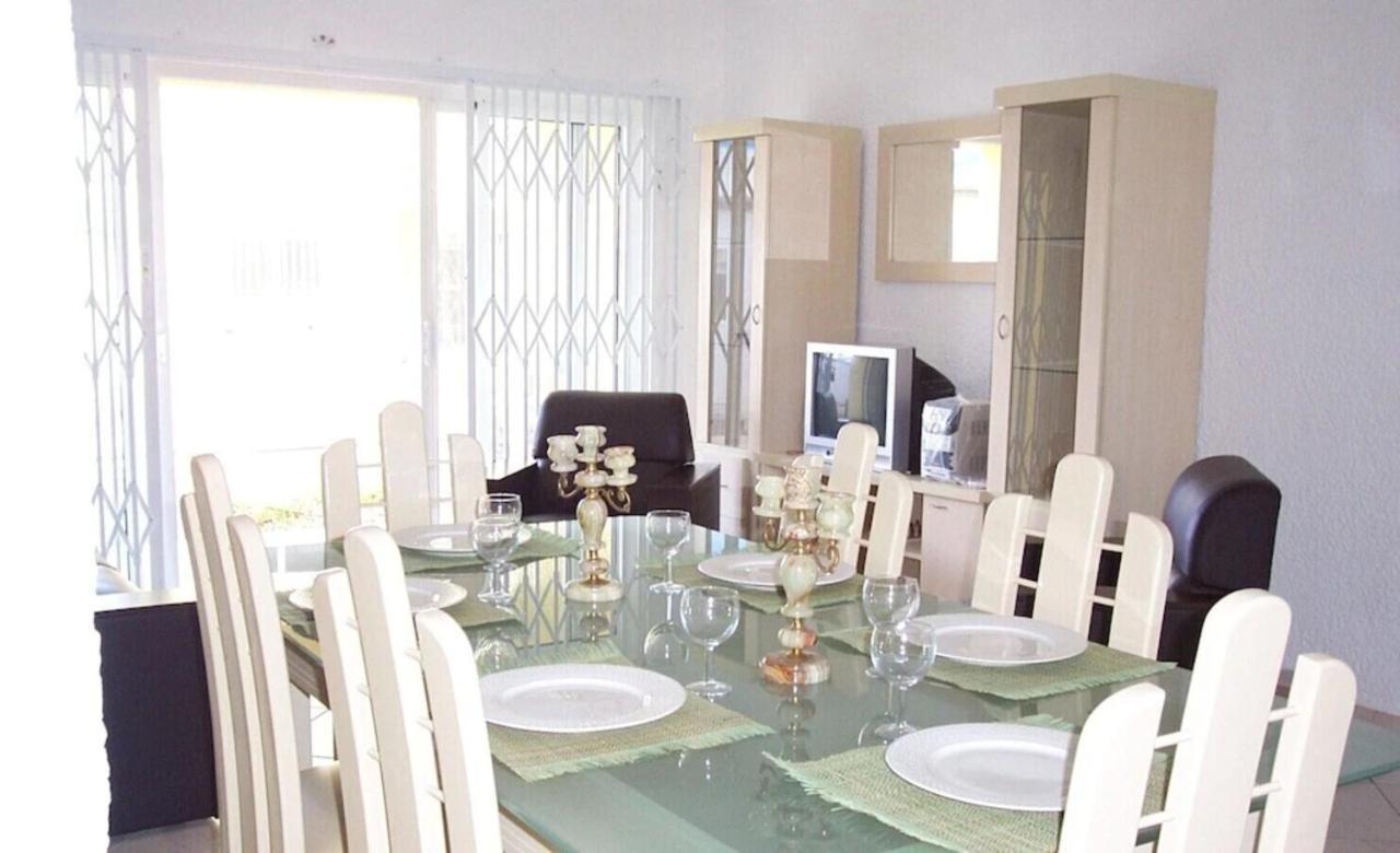 Lovely Apartment In Flic En Flac, Close To The Beach And All Amenities. Flic en Flac Exterior foto