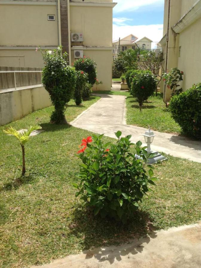 Lovely Apartment In Flic En Flac, Close To The Beach And All Amenities. Flic en Flac Exterior foto