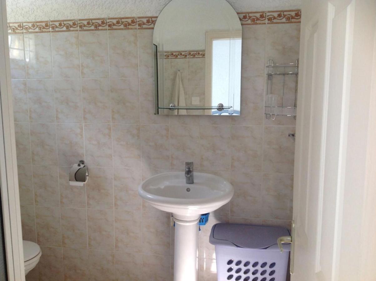 Lovely Apartment In Flic En Flac, Close To The Beach And All Amenities. Flic en Flac Exterior foto
